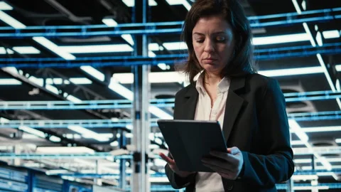 Data center engineer uses augmented reality virtualization to troubleshoot Stock Footage 329330720