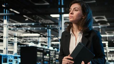 Data center engineer uses augmented reality virtualization to troubleshoot Stock Photos