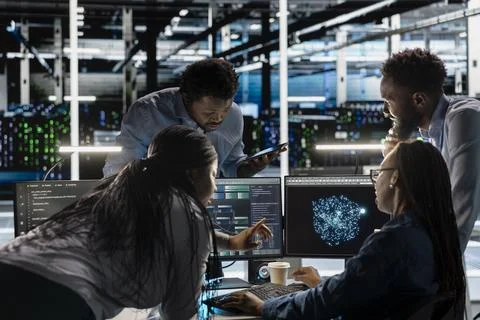Data center engineering team implements AI virtualization frameworks Foto stock