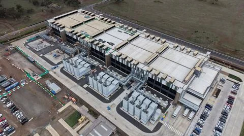 Data center facility aerial view storing cloud computing technology Fotos Stock