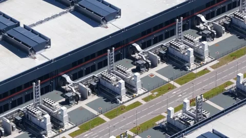 Data center facility managing power usage effectiveness and cooling Stock Footage 346606103