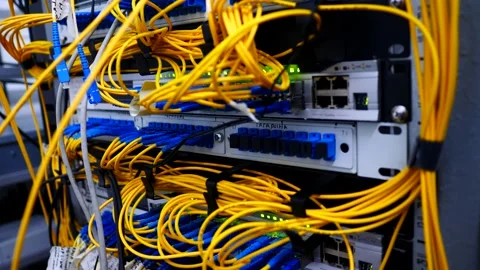 Data Center Fiber Optic Network Cables and Server Rack Close Up 库存影片 197374317