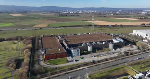 Data center, hyperscale, data hub in Frankfurt am Main, Germany, IT Vídeo Stock 302073116