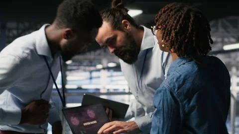 Data center programmer panicking after receiving critical error popup Stock Footage 310783593