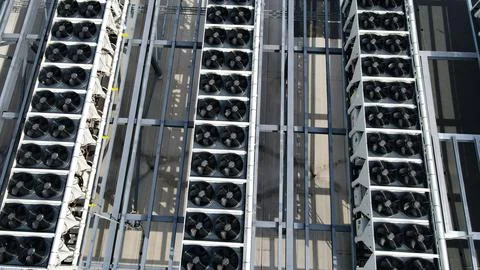 Data center rooftop cooling systems ensuring server infrastructure performanc Stock Photos