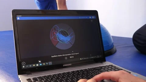 Data measured by a software for physiotherapy diagnosis Vídeo Stock 167389197