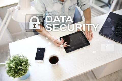 Data protection and cyber security concept on the virtual screen. Stockfoto's