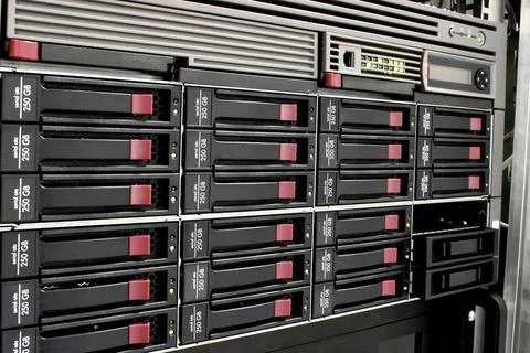 Data storage rack servers stack with hard drives in a datacenter for backu... Foto stock