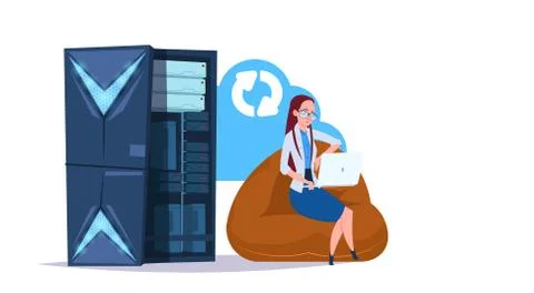 Data storage synchronization cloud center with hosting servers and staff Illustrazione stock