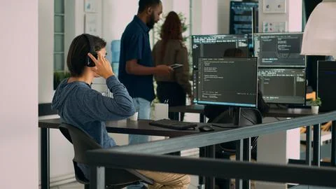 Database programer writing source code and developing security server with html Foto stock