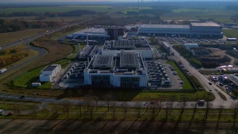 Datacenter exterioir computing infrastructure. Majestic aerial view flight drone Stockbeeldmateriaal 321268222