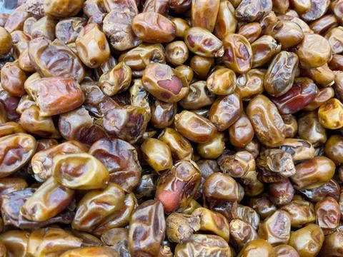 Dates at the market. Close-up. Foto stock