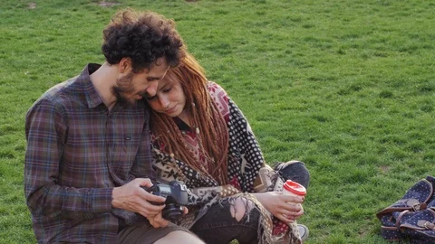 Dating in the summer park Stock Footage 89100294