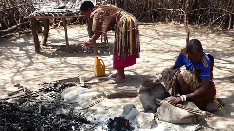 Datoga tribe in tanzania Stock Footage 86102685