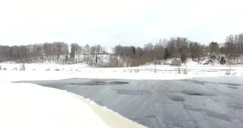 Daugava in winter 2022 動画素材 168944497