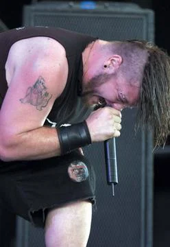  Dave Williams from Drowning Pool performing at Ozzfest 2002. Tweeter Cent... Stock Photos