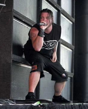  Dave Williams from Drowning Pool performing at Ozzfest 2002. Tweeter Cent... Stock Photos