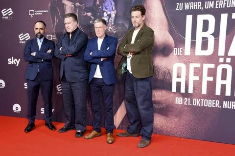  David A. Hamade (v-l). Nicholas Ofczarek, Andreas Lust, Julian Looman zu ... Stock Photos