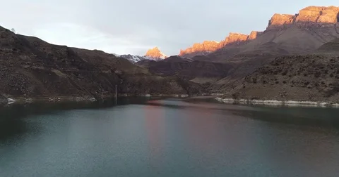 Dawn on a mountain lake Stock-Footage 85277161