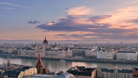 Dawn over Budapest. Panoramic view of the city and the Budapest Parliament. Stock Footage 121060130