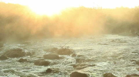 Dawn over Rushing river 스톡 동영상 53400862