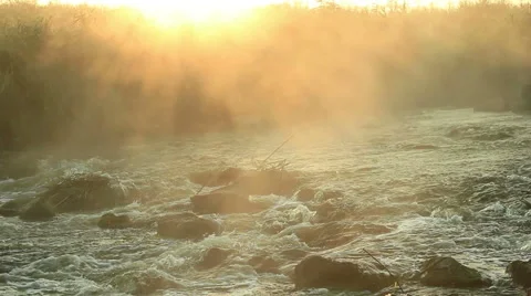 Dawn over Rushing river 스톡 동영상 53401620