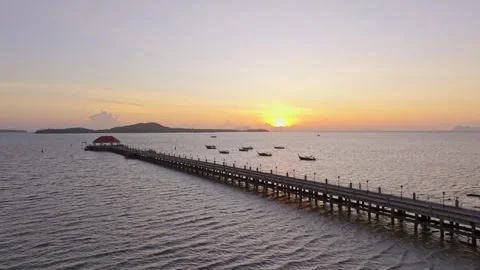 Dawn paints rooftops of Ko Lanta coastal town, Thailand Stock Footage 307553989