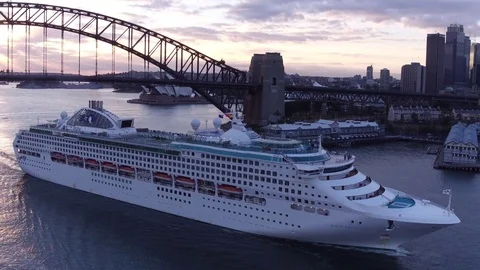 Dawn Princess in Sydney Harbour Stock Footage 72632998