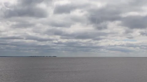 Dawn on the river, time-lapse Stockbeeldmateriaal 170663315