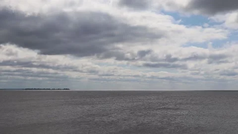 Dawn on the river, time-lapse Stockbeeldmateriaal 170663316