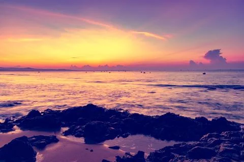 Dawn on the sea Фото