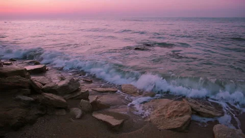 Dawn Surf at Stone Coast 動画素材 106455066