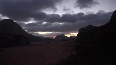 Dawn time lapse in Wadi Rum desert Stock-Footage 83446942