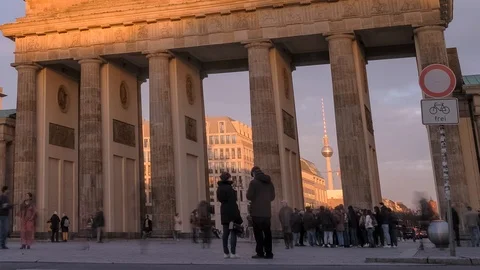 Day to dusk time-lapse from Berlin Tower to Brandenburg Gate Stock Footage 125241700