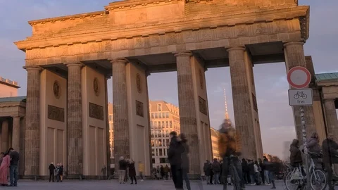 Day to dusk time-lapse from Berlin Tower to Brandenburg Gate Stock Footage 125241894