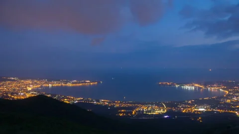 Day to night high angle city time lapse Video stock 92838137