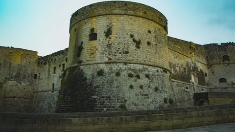 Day to night time lapse of ancient Roman castle, Otranto, Salento Video stock 111318689