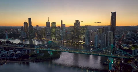 Day to night Time Lapse of Brisbane City CBD, Brisbane, Queensland, Australia Stock Footage 320649082