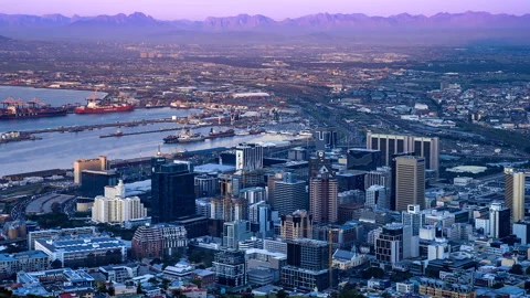 Day to night time lapse of Cape Town City, South Africa Stock Footage 151564493
