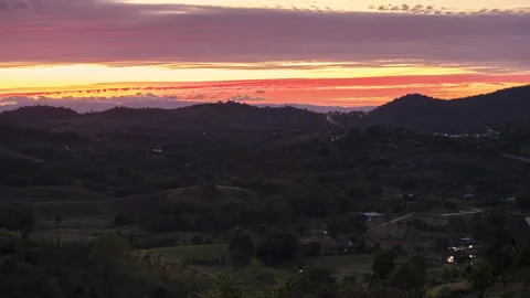 Day to night time lapse of Khao kho hill in Phetchabun Video stock 132212186