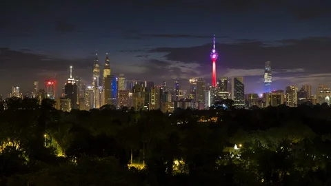 Day to night time lapse of Kuala Lumpur cityscape Stock Footage 123304181