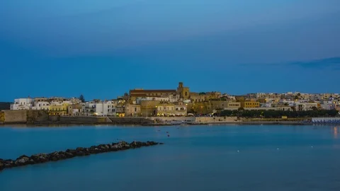 Day to night time lapse of seafront of Otranto Roman castle, Salento Stock Footage 111318595