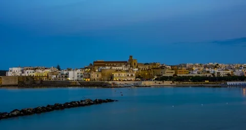 Day to night time lapse of seafront of Otranto Roman castle, Salento Stock Footage 112054741
