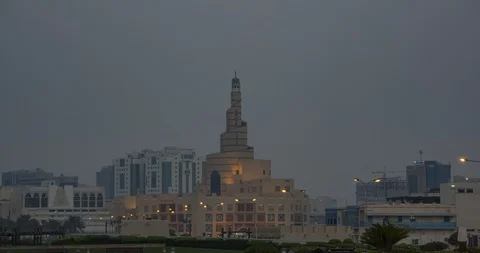 Day to night time lapse of sunset over ancient mosque in Doha, Qatar Stock Footage 111368505