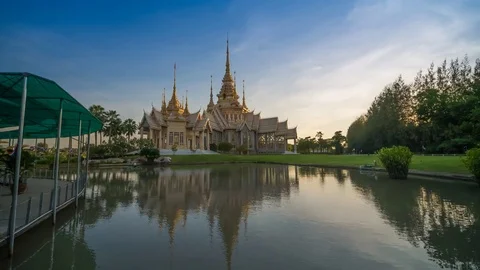 Day to night Time-lapse of  of Wat Luang Pho Toh temple Stock Footage 79416295