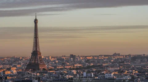 Day to night Time Lapse of world famous Eiffel Tower 스톡 동영상 61720056