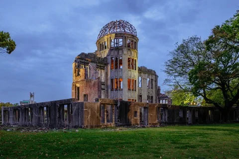 Day to night timelapse of Hiroshima atomic dome A-dome, Japan. ProRes 422 Видео 99947798