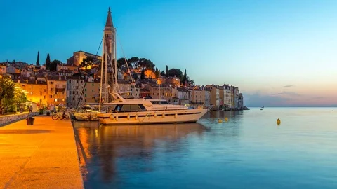 Day to night timelapse of Rovinj 스톡 동영상 69811768