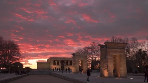 Day to night timelapse with a sunset in Templo de Debod, in Madrid Stock Footage 123383860