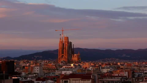 Day to night timelapse with view on La Sagrada Familia in Barcelona Stock Footage 228730129